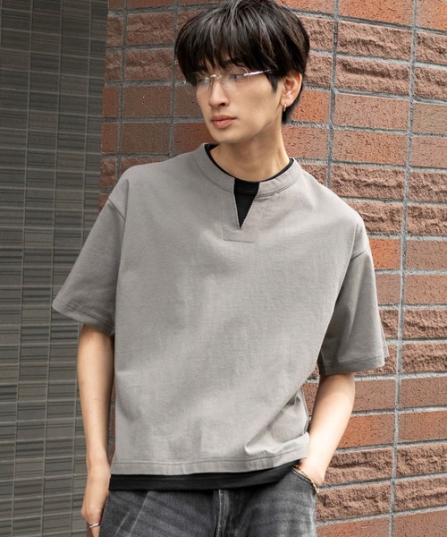 WEGO(ウィゴー)の「WEGO/【26年春夏新作】フェイクレイヤードキーネックT(ポロシャツ・メンズ・ライトグレー/スミクロ・MEDIUM/LARGE)」の2枚目の写真