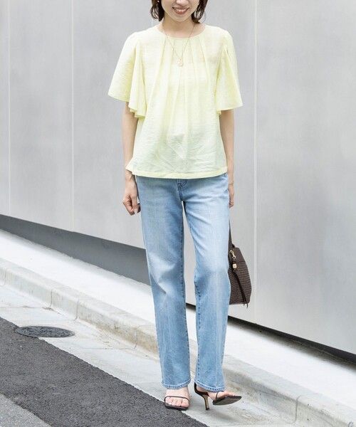 NOLLEY’S(ノーリーズ)の「【BECシリーズ】ウォッシャブルリネン混袖フリルブラウス(シャツ/ブラウス・レディース・イエロー/グレイッシュベージュ・38)」の5枚目の写真