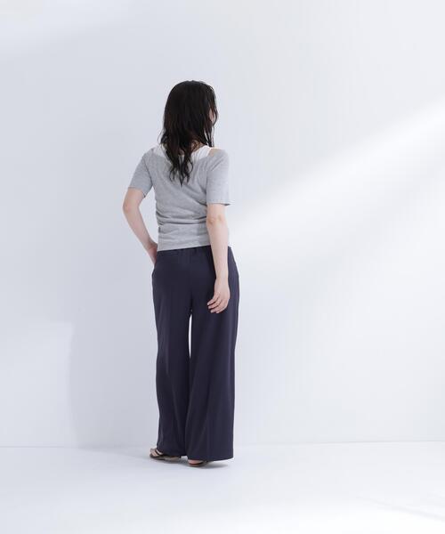 NATURAL BEAUTY BASIC（ナチュラルビューティーベーシック）の「サテンタックワイドパンツ（その他パンツ・レディース・ベージュ/ネイビー・MEDIUM/P/S）」の19枚目の写真
