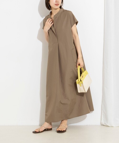 NOLLEY’S(ノーリーズ)の「【WEB&一部店舗限定カラー】ウォッシャブルエクセルテックタンブラースタンドカラースキッパーワンピース(ワンピース・レディース・カーキ/ベージュ系その他2/ブラック・1/2)」の3枚目の写真
