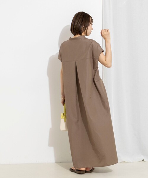 NOLLEY’S(ノーリーズ)の「【WEB&一部店舗限定カラー】ウォッシャブルエクセルテックタンブラースタンドカラースキッパーワンピース(ワンピース・レディース・カーキ/ベージュ系その他2/ブラック・1/2)」の5枚目の写真