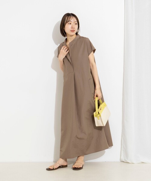 NOLLEY’S(ノーリーズ)の「【WEB&一部店舗限定カラー】ウォッシャブルエクセルテックタンブラースタンドカラースキッパーワンピース(ワンピース・レディース・カーキ/ベージュ系その他2/ブラック・1/2)」の8枚目の写真