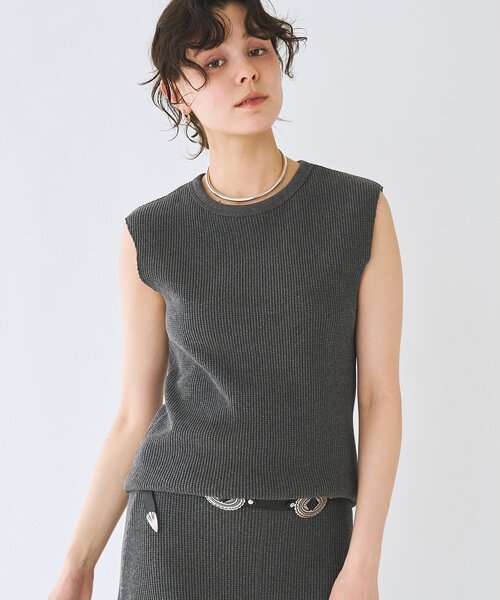 Whim Gazette(ウィムガゼット)の「ワッフルノースリーブプルオーバー(Tシャツ/カットソー・レディース・ベージュ/ブラック/チャコールグレー・FREE)」の1枚目の写真