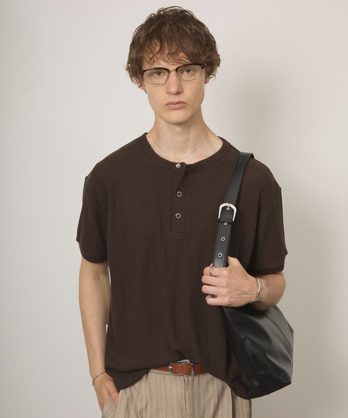 Adoon plain(アドーンプレーン)の「SNAP BUTTON RIB HENRY NECK T / スナップボタンリブヘンリーネックT 【新色追加】(Tシャツ/カットソー・メンズ・チャコールグレー/ブラック/ライトベージュ/ライトブルー/ネイビー/ボルドー/ライトグレー/ブラック系その他/杢グレー/ダークブラウン/ダークグリーン・MEDIUM/LARGE)」の6枚目の写真