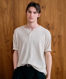 Adoon plain（アドーンプレーン）の「SNAP BUTTON RIB HENRY NECK T   スナップボタンリブヘンリーネックT（Tシャツ/カットソー）」