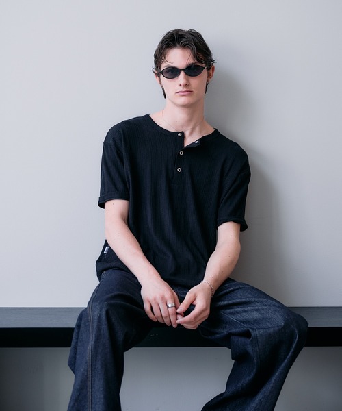 Adoon plain（アドーンプレーン）の「SNAP BUTTON RIB HENRY NECK T / スナップボタンリブヘンリーネックT 【新色追加】（Tシャツ/カットソー・メンズ・チャコールグレー/ブラック/ライトベージュ/ライトブルー/ネイビー/ボルドー/ライトグレー/ブラック系その他/杢グレー・MEDIUM/LARGE）」の11枚目の写真
