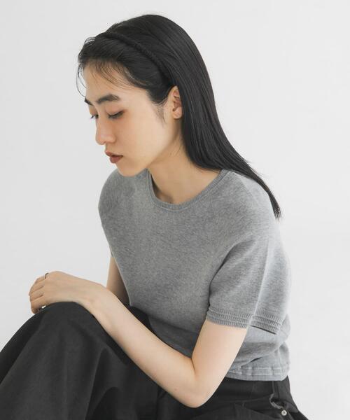 KBF(ケイビーエフ)の「スリムギャザーカシューシャ(カチューシャ・レディース・ブラック・ONE)」の5枚目の写真