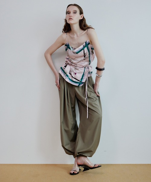 MAISON SPECIAL(メゾンスペシャル)の「Stitching Balloon Pants/スーチングバルーンパンツ(その他パンツ・レディース・ブラック/カーキ/グレー・36/38)」の4枚目の写真