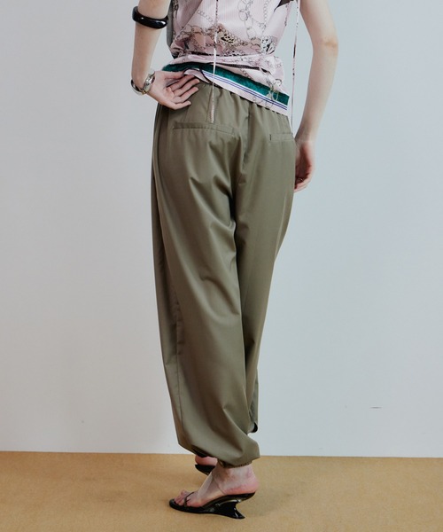 MAISON SPECIAL(メゾンスペシャル)の「Stitching Balloon Pants/スーチングバルーンパンツ(その他パンツ・レディース・ブラック/カーキ/グレー・36/38)」の7枚目の写真