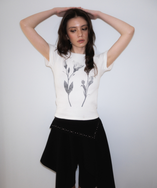 ROSEFRANTZ（ロゼフランツ）の「Floral Sketch Graphic T-shirt [White]（Tシャツ/カットソー・レディース・ホワイト・SMALL/MEDIUM）」の5枚目の写真