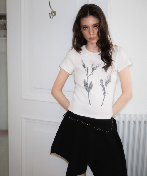 ROSEFRANTZ（ロゼフランツ）の「Floral Sketch Graphic T-shirt [White]（Tシャツ/カットソー・レディース・ホワイト・SMALL/MEDIUM）」の8枚目の写真