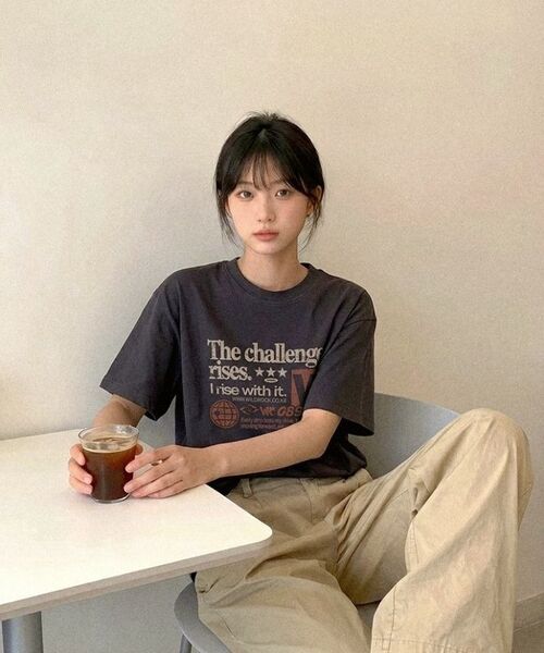 WILDROCK(ワイルドロック)の「チャレンジピグメントオーバーサイズ半袖Tシャツ(クロップ含む)(Tシャツ/カットソー・レディース・チャコール/ブルー/ホワイト/ブラック/カーキ/ライトパープル/ベビーピンク/ライトグレー・SMALL/FREE/X-SMALL/LARGE/MEDIUM)」の18枚目の写真