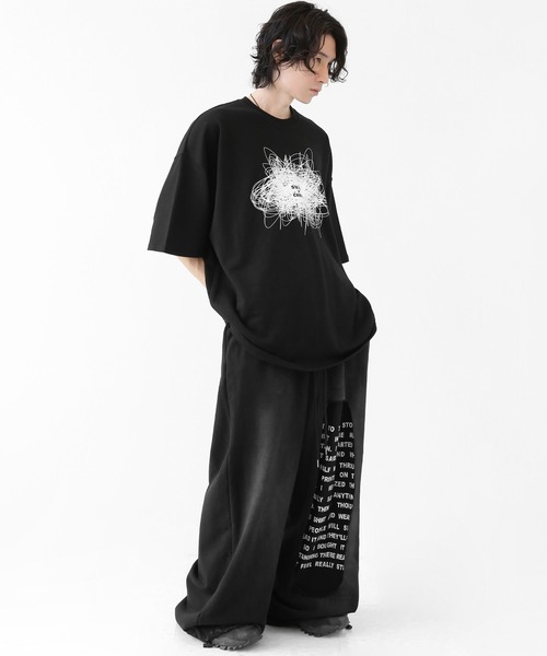 minsobi(ミンソビ)の「カットオフスリット レタリング ギミックスウェット ワイドパンツ(ユニセックス(スウェットパンツ・メンズ・ブラック・FREE)」の16枚目の写真