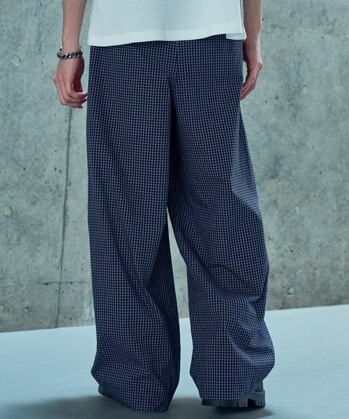 LANDNESS(ランドネス)の「【LANDNESS/ランドネス】Deep Tuck Wide Check Trousers/ディープタックワイドチェックスラックス(スラックス・メンズ・ネイビー/グレー・S/M/L)」の5枚目の写真