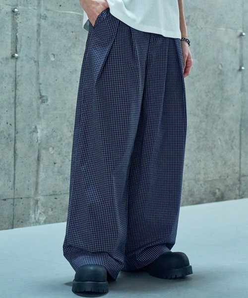 LANDNESS(ランドネス)の「【LANDNESS/ランドネス】Deep Tuck Wide Check Trousers/ディープタックワイドチェックスラックス(スラックス・メンズ・ネイビー/グレー・S/M/L)」の4枚目の写真