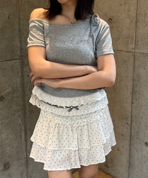 ROGER AND RAW(ロジャーアンドロウ)の「フリルレース ラインストーンロゴTシャツ(Tシャツ/カットソー・レディース・ホワイト/ブラック/グレー・FREE)」の22枚目の写真