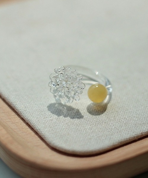 Vini(ヴィニ)の「Flowering Glass Ring / フラワー ガラス リング(リング・レディース・イエロー/ブラック/ベビーピンク・FREE)」の14枚目の写真