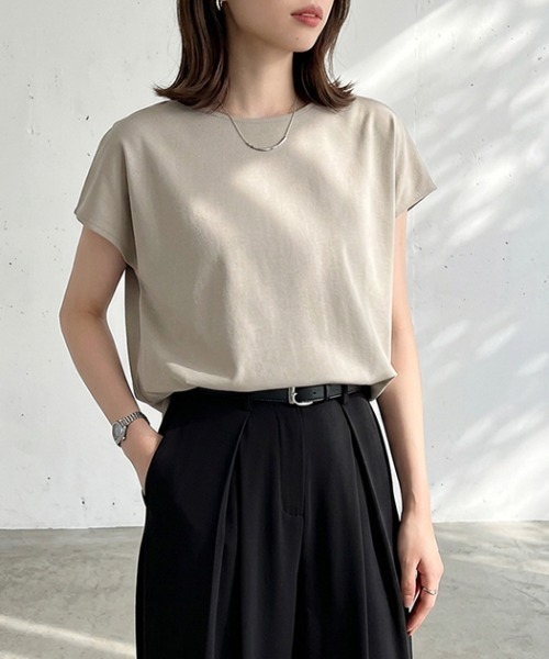 COCOMOMO（ココモモ）の「前後2WAY ハーフジップトップス ハーフジップ カットソー Tシャツ ストレッチ ジップ 半袖 フレンチスリーブ レイヤード ラウンドヘム 春服 夏服（Tシャツ/カットソー・レディース・ホワイト/ブルー/アッシュブラウン/ブラック/ライトブラウン/グレイッシュベージュ・M/L）」の5枚目の写真