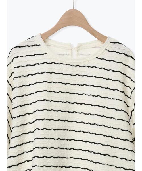 Samansa Mos2(サマンサ モスモス)の「ボリューム袖カットソー《WEB限定カラーあり》(Tシャツ/カットソー・レディース・ブラック/ブルー/キナリ/オフホワイト・F)」の14枚目の写真