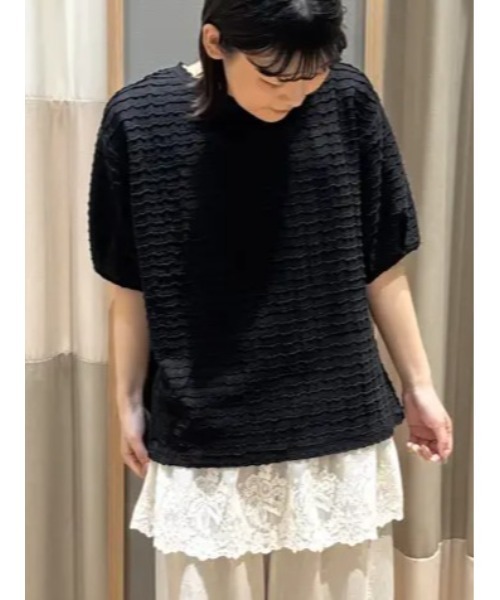 Samansa Mos2(サマンサ モスモス)の「ボリューム袖カットソー《WEB限定カラーあり》(Tシャツ/カットソー・レディース・ブラック/ブルー/キナリ/オフホワイト・F)」の5枚目の写真