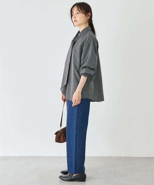 LAVEANGE(ラビアンジェ)の「2WAYボウタイチェックシャツ|ボウタイ取り外し可能/バンドカラー/レイヤード/大きいサイズ(シャツ/ブラウス・レディース・ブラック/モカ・M/LL/5L/4L/3L)」の14枚目の写真
