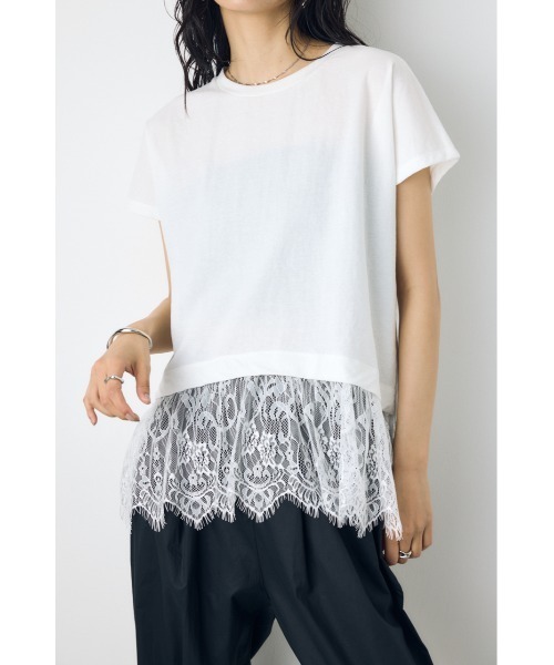 AZUL by moussy(アズールバイマウジー)の「【接触冷感】ひんやり♪裾レースドッキングトップス 春服 夏服 秋服 レイヤード 体系カバー お尻まで隠れる【身長/骨格別着用画像あり】(Tシャツ/カットソー・レディース・オフホワイト/ブラウン/ブラック・FREE)」の6枚目の写真