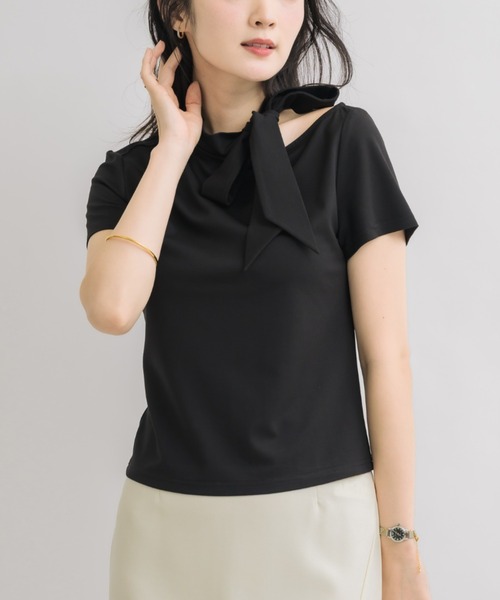 NEUNA(ヌナ)の「【デイリーに着こなす、上品Tシャツ】リボンタイTシャツ(Tシャツ/カットソー・レディース・ライトベージュ/ブラウン/ブラック・FREE)」の22枚目の写真