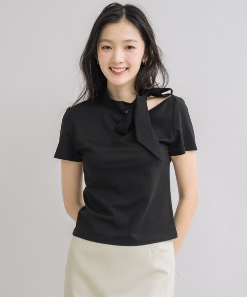 NEUNA(ヌナ)の「【デイリーに着こなす、上品Tシャツ】リボンタイTシャツ(Tシャツ/カットソー・レディース・ライトベージュ/ブラウン/ブラック・FREE)」の14枚目の写真