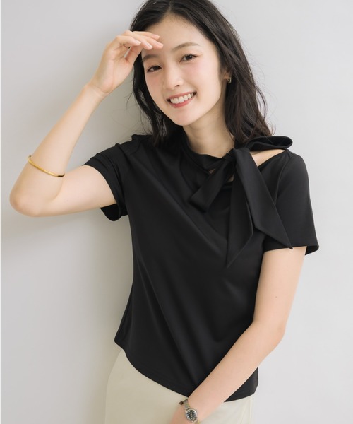NEUNA(ヌナ)の「【デイリーに着こなす、上品Tシャツ】リボンタイTシャツ(Tシャツ/カットソー・レディース・ライトベージュ/ブラウン/ブラック・FREE)」の19枚目の写真
