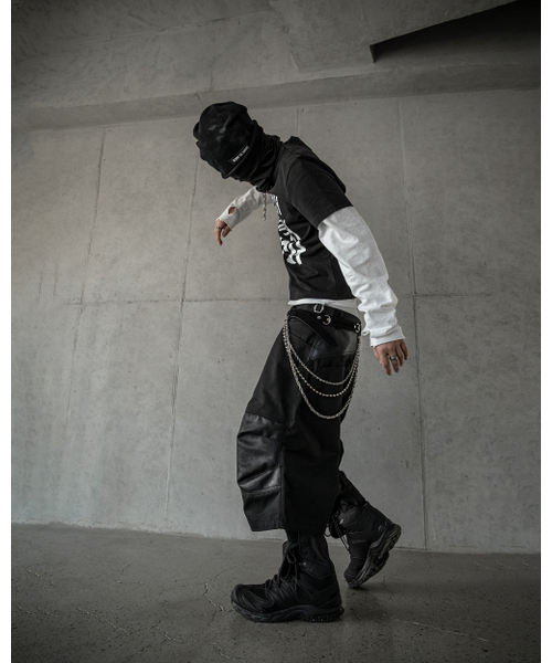 ROARINGRAD(ロアリングラド)の「レイヤードニーバミューダパンツブラック(その他パンツ・レディース・その他・MEDIUM/LARGE)」の4枚目の写真