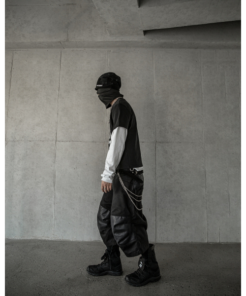 ROARINGRAD(ロアリングラド)の「レイヤードニーバミューダパンツブラック(その他パンツ・レディース・その他・MEDIUM/LARGE)」の9枚目の写真