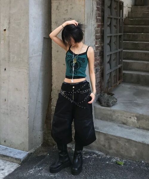 ROARINGRAD(ロアリングラド)の「レイヤードニーバミューダパンツブラック(その他パンツ・レディース・その他・MEDIUM/LARGE)」の20枚目の写真