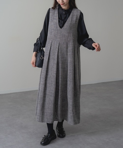 refinedworks（リファインドワークス）の「【refinedworks】360度美シルエット！ バックフリル Vネック ジャンパー スカート（ジャンパースカート・レディース・グレー/ブラック・FREE）」の12枚目の写真