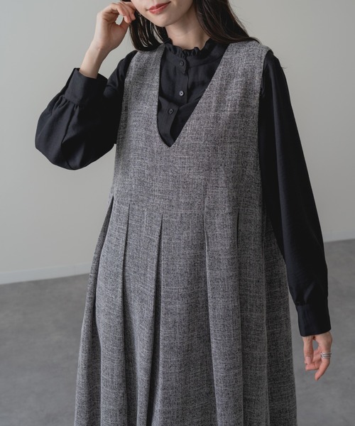 refinedworks（リファインドワークス）の「【refinedworks】360度美シルエット！ バックフリル Vネック ジャンパー スカート（ジャンパースカート・レディース・グレー/ブラック・FREE）」の15枚目の写真