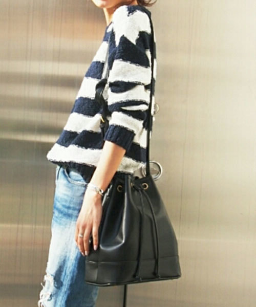 Ungrid（アングリッド）の「【Casual】巾着ｼｮﾙﾀﾞｰBAG（ショルダーバッグ・レディース・ブラック/ブラウン系その他・FREE）」の2枚目の写真