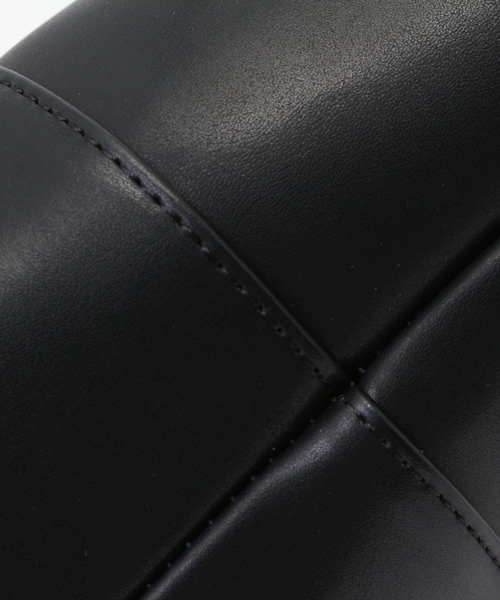 Ungrid（アングリッド）の「【Casual】巾着ｼｮﾙﾀﾞｰBAG（ショルダーバッグ・レディース・ブラック/ブラウン系その他・FREE）」の9枚目の写真