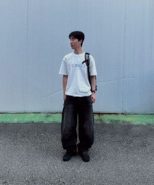 ANOLORCODE(アノローコード)の「ブルーニ カーブド デニムパンツ (ブラックデニム)(デニムパンツ・レディース・その他・SMALL/MEDIUM/LARGE)」の6枚目の写真
