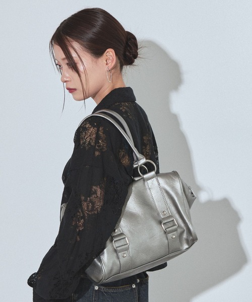 PAGEBOY（ページボーイ）の「WZIPボストンバッグ【500mlペットボトル収納可能/2WAY】（ボストンバッグ・レディース・ブラック/ブロンズ・FREE）」の8枚目の写真