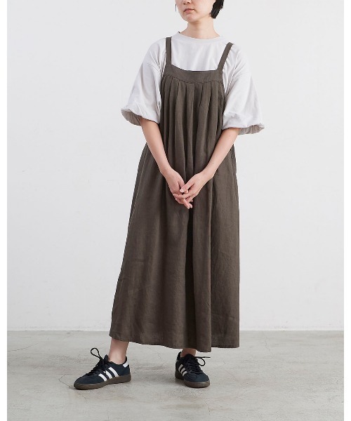 HEAVENLY(ヘブンリー)の「【 HEAVENLY / ヘブンリー 】 9x9 Heavy Linen Tuck Jumperskirt / 9×9 ヘビーリネン タック ジャンパースカート 2637032 DLI(ワンピース・レディース・チャコール/ブラック・FREE)」の5枚目の写真