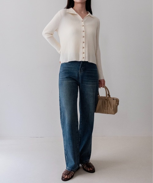 on:nue(オンニュ)の「【on:nue】ゴールド釦キーネックポロリブニット /26-27 AW COLLECTION(ニット/セーター・レディース・ブラック/ミント/オリーブ/レッド/アイボリー・FREE)」の14枚目の写真