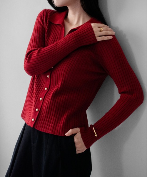 on:nue(オンニュ)の「【on:nue】ゴールド釦キーネックポロリブニット /26-27 AW COLLECTION(ニット/セーター・レディース・ブラック/ミント/オリーブ/レッド/アイボリー・FREE)」の21枚目の写真