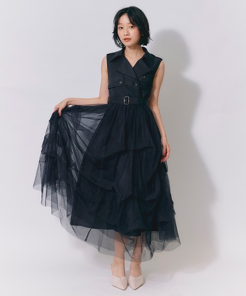 REDYAZEL(レディアゼル)の「トレンチライクチュールドッキングティアードロングワンピース(ワンピース・レディース・ブラック/ベージュ/ブラウン・FREE)」の13枚目の写真