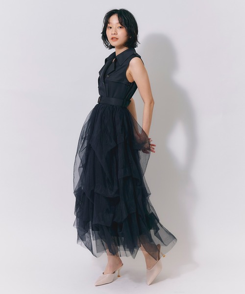 REDYAZEL(レディアゼル)の「トレンチライクチュールドッキングティアードロングワンピース(ワンピース・レディース・ブラック/ベージュ/ブラウン・FREE)」の15枚目の写真