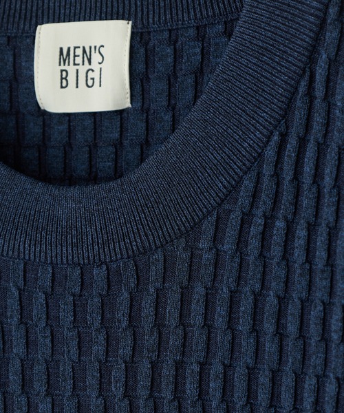 MEN'S BIGI（メンズビギ）の「ブリスタージャカード 変形ケーブルモックネックロングTEE（Tシャツ/カットソー・メンズ・チャコールグレー/オフホワイト/ネイビー・02/01/04/03）」の17枚目の写真