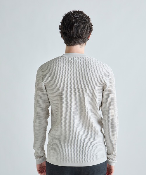 MEN'S BIGI（メンズビギ）の「ブリスタージャカード 変形ケーブルモックネックロングTEE（Tシャツ/カットソー・メンズ・チャコールグレー/オフホワイト/ネイビー・02/01/04/03）」の5枚目の写真