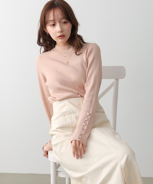 Bab(バブ)の「【選べるサイズ展開】袖ボタンハイネックリブニットトップス(ニット/セーター・レディース・A/グリーン/チャコールグレー/ピンク/ブラック/アイボリー・LARGE/MEDIUM)」の14枚目の写真