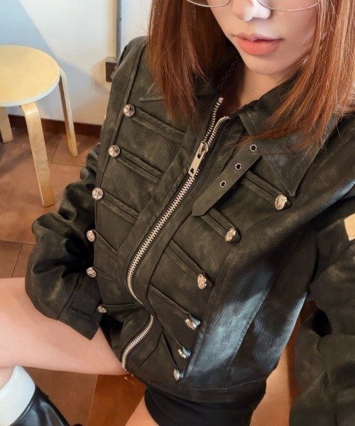 GEMEDA(ジェメダ)の「ナポレオンデザインレザージャケット(その他アウター・レディース・ブラック・M)」の2枚目の写真