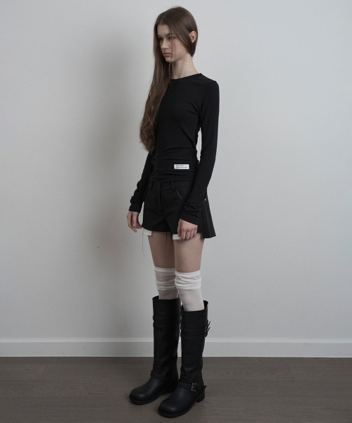 INEGI(イネギ)の「Contour Fit Long Sleeve (black)(Tシャツ/カットソー・レディース・その他・ONESIZE)」の2枚目の写真