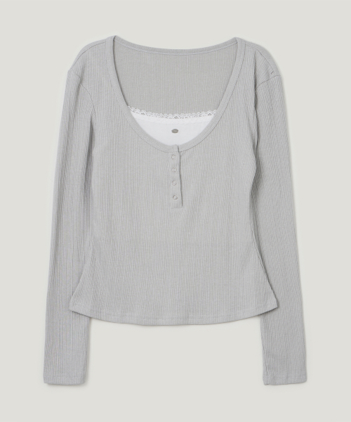 TWEE(トゥウィー)の「ランキー レイヤードボタン 長袖Tシャツ(Tシャツ/カットソー・レディース・チャコールグレー/ライトグレー・FREE)」の6枚目の写真