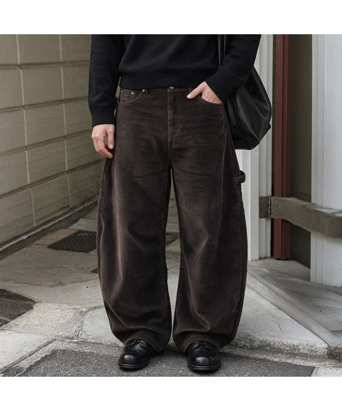 ANOLORCODE（アノローコード）の「カーブドカーペンターコーデュロイパンツ（3色）（その他パンツ・レディース・ベージュ/ブラウン/チャコール・SMALL/MEDIUM/LARGE）」の3枚目の写真